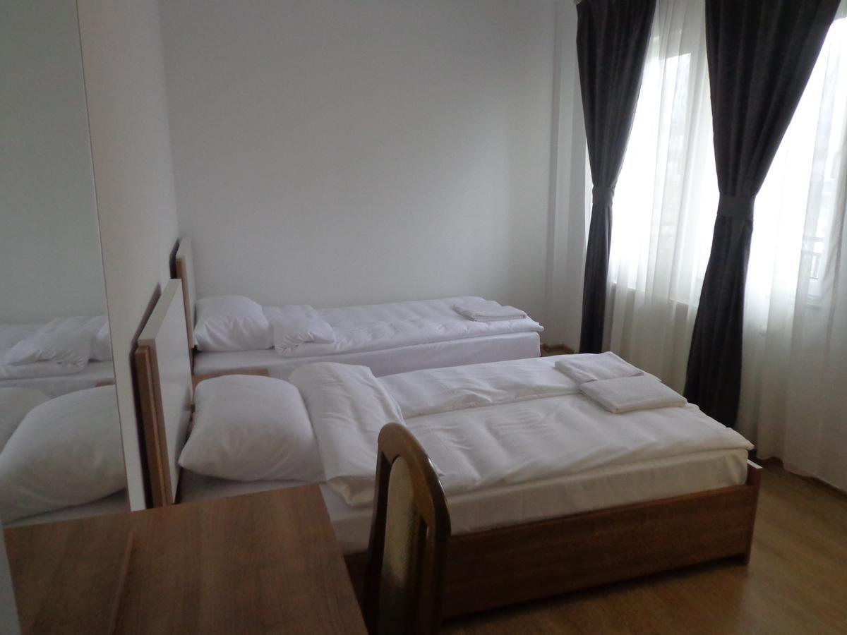 Hotel Rio 프리슈티나 외부 사진